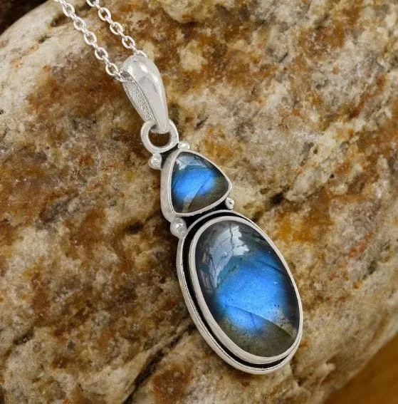 Labradorite 925 Sterling Silver Oval Gemstone Handmade Pendant