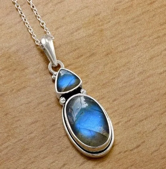 Labradorite 925 Sterling Silver Oval Gemstone Handmade Pendant