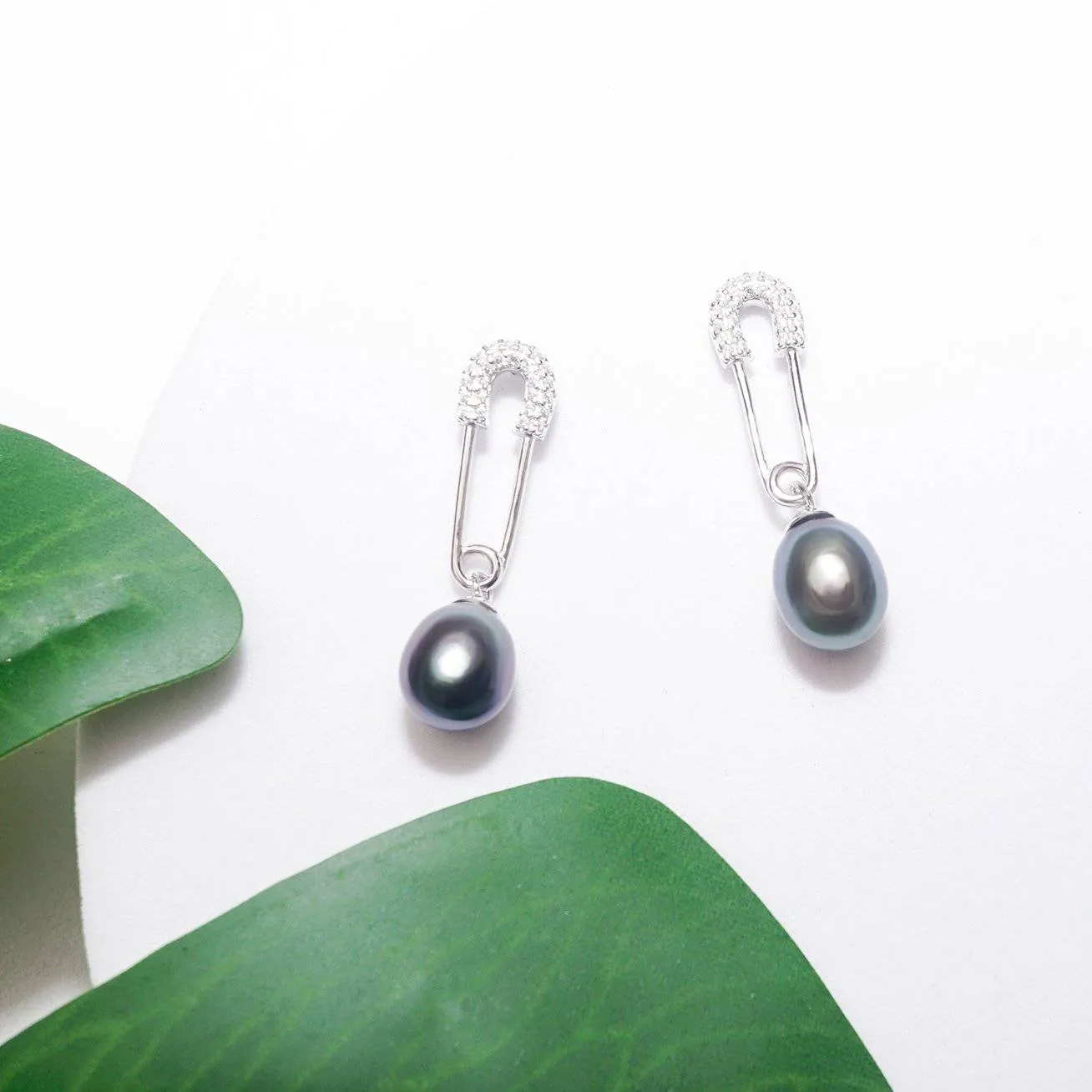 New Yorker Freshwater Pearl Earrings WE00203