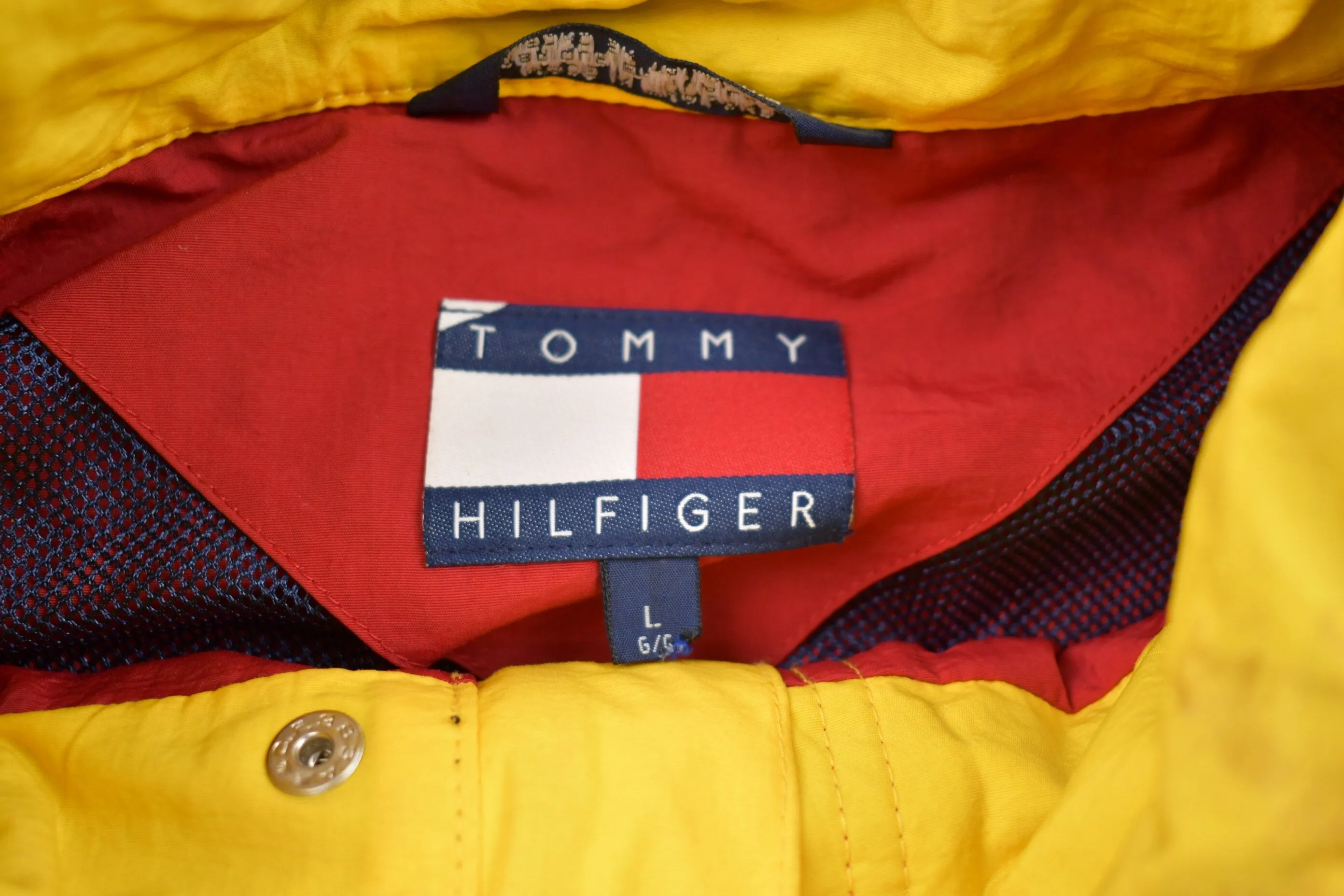 Vintage 1990s Tommy Hilfiger Windbreaker Jacket / Team Logo / Athletic Spring Summer Sportswear / Streetwear / Athleisure