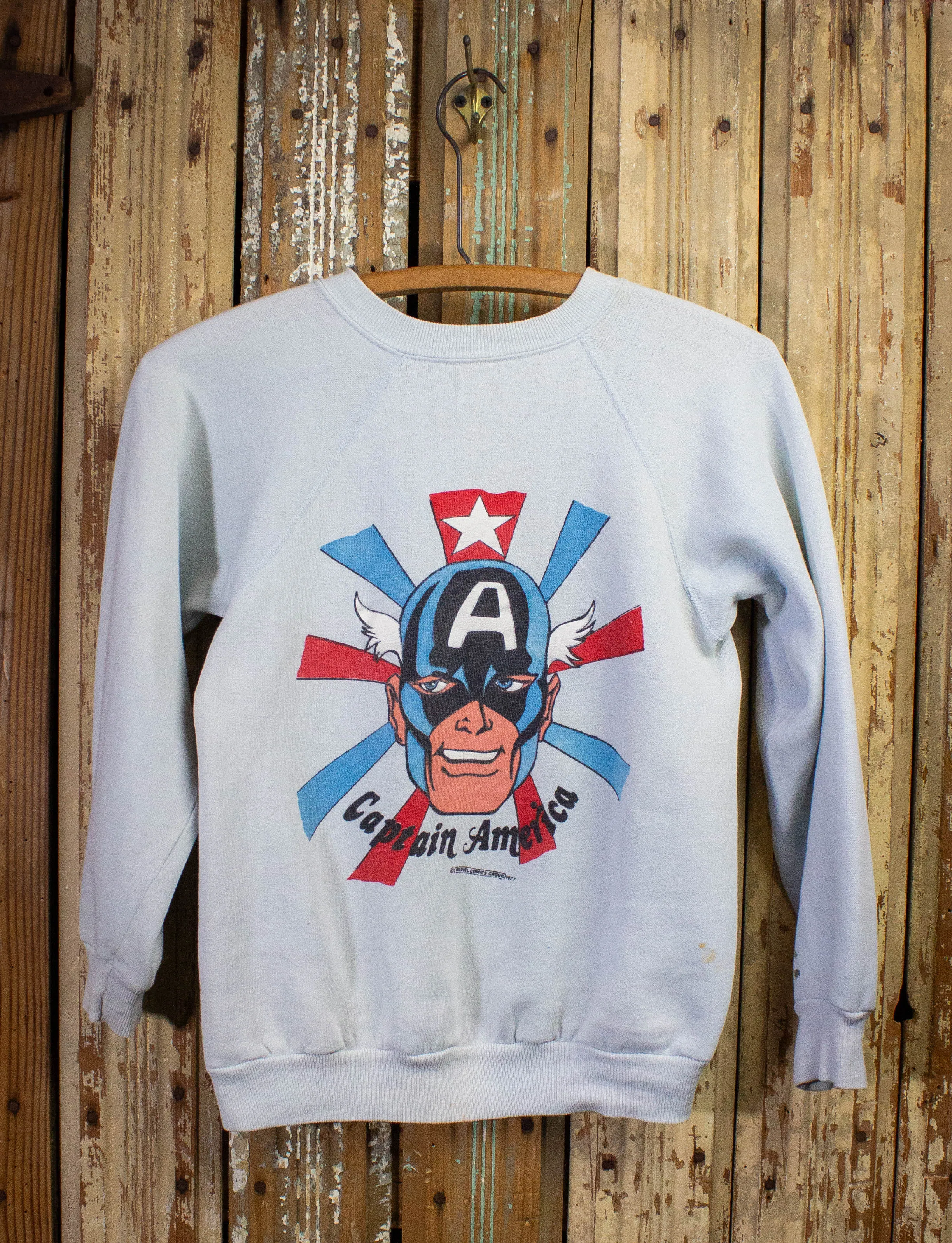 Vintage Captain America Graphic Crewneck Sweatshirt 1977 White XS